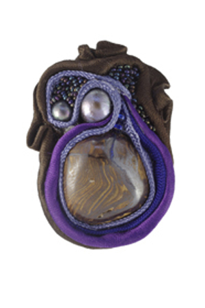 ring: textiel, opaal, zoetwaterparels, glaskralen