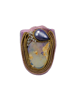 ring: textiel, opaal, zoetwaterparel, glaskralen